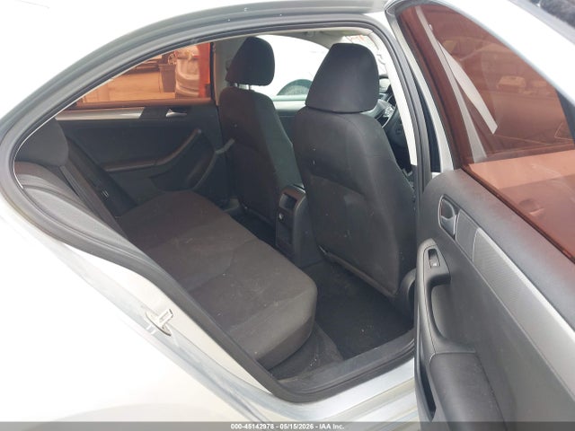 3VWD17AJ4FM261357 Volkswagen Jetta 1.8t Se