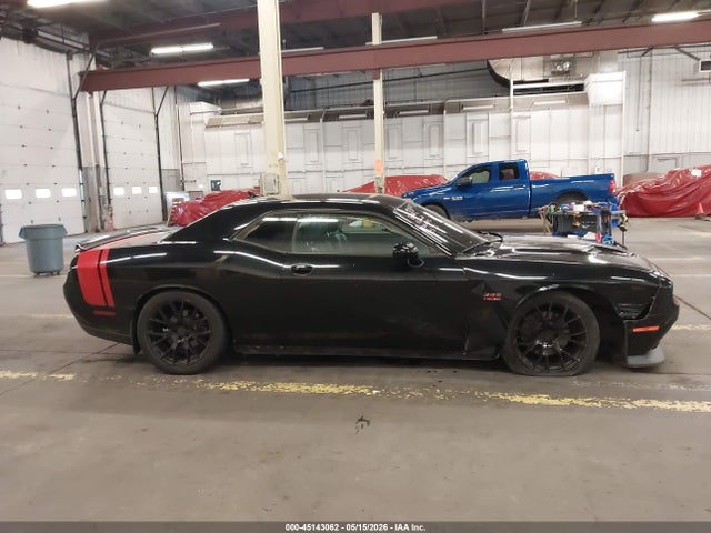 2C3CDZBT6GH214059 Dodge Challenger R/t Plus