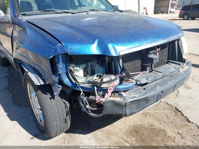 45143137 :رقم المزاد ، 1GKES16S056124857 vin ، 2005 Gmc Envoy Xl Sle مزاد بيع