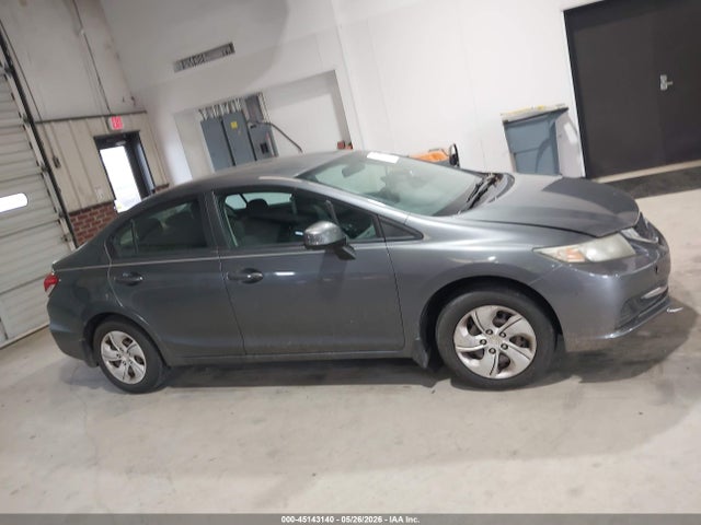 Продажа на аукционе авто 2013 Honda Civic Lx, vin: 19XFB2E57DE029884, номер лота: 45143140