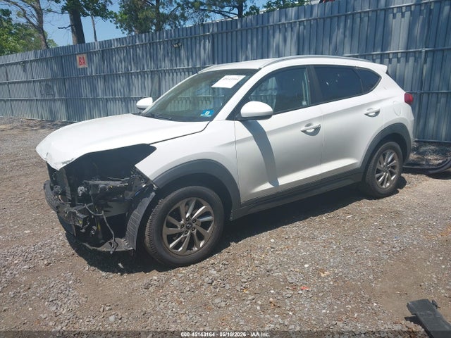 45143164 :رقم المزاد ، KM8J3CA49GU130677 vin ، 2016 Hyundai Tucson Se مزاد بيع