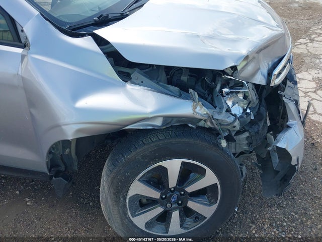 2017 Subaru Forester 2.5i Premium მანქანა იყიდება აუქციონზე, vin: JF2SJADC0HH402860, აუქციონის ნომერი: 45143167