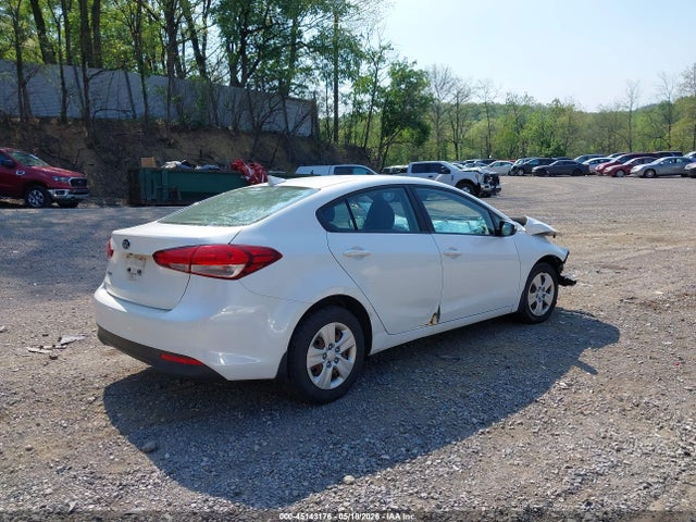 2018 Kia Forte Lx მანქანა იყიდება აუქციონზე, vin: 3KPFL4A79JE195772, აუქციონის ნომერი: 45143176