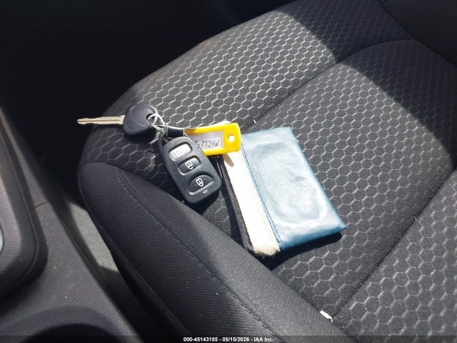 Продажа на аукционе авто 2019 Hyundai Elantra Se, vin: 5NPD74LF6KH486579, номер лота: 45143185
