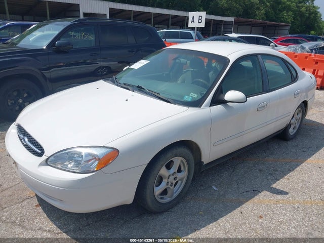 45143261 :رقم المزاد ، 1FAFP55U22G194495 vin ، 2002 Ford Taurus Ses مزاد بيع