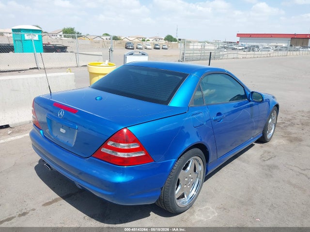 45143264 :رقم المزاد ، WDBKK65F91F217028 vin ، 2001 Mercedes-benz Slk 320 مزاد بيع