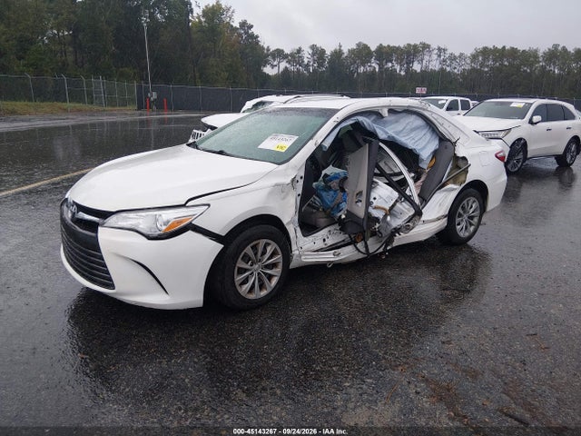 Продажа на аукционе авто 2016 Toyota Camry Le, vin: 4T1BF1FK3GU152701, номер лота: 45143267