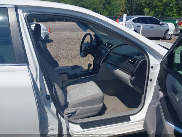 Продажа на аукционе авто 2016 Toyota Camry Le, vin: 4T1BF1FK3GU152701, номер лота: 45143267