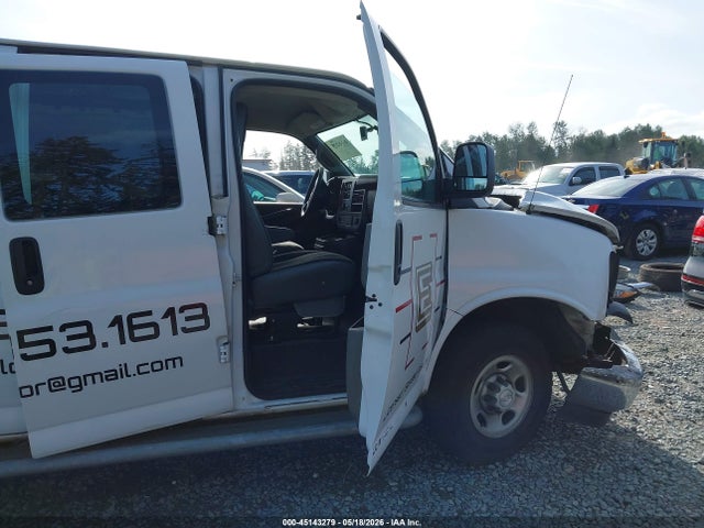 1GCWGAFG8J1911009 Chevrolet Express 2500 Work Van