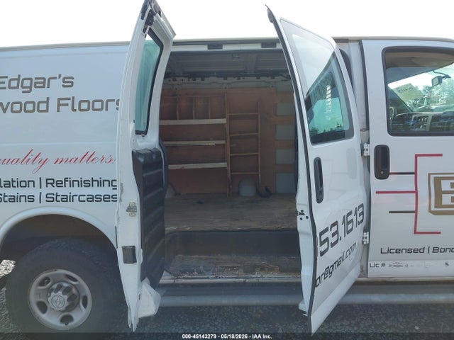 1GCWGAFG8J1911009 Chevrolet Express 2500 Work Van