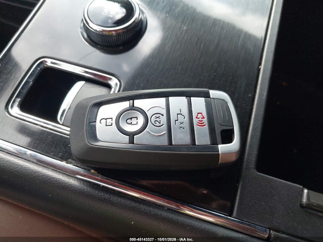 Продажа на аукционе авто 2023 Lincoln Aviator Reserve, vin: 5LM5J7WC6PGL07907, номер лота: 45143327