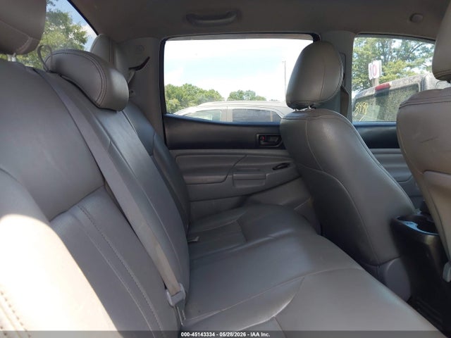Продаж на аукціоні авто 2015 Toyota Tacoma Base V6, vin: 3TMLU4EN8FM183960, номер лоту: 45143334