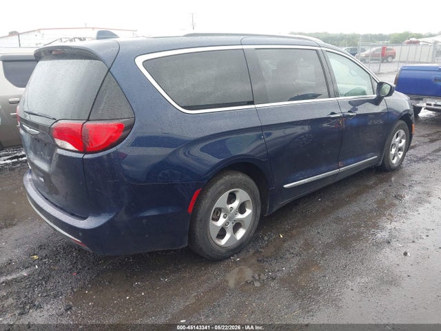 2017 Chrysler Pacifica Touring-l Plus მანქანა იყიდება აუქციონზე, vin: 2C4RC1EG8HR519213, აუქციონის ნომერი: 45143341