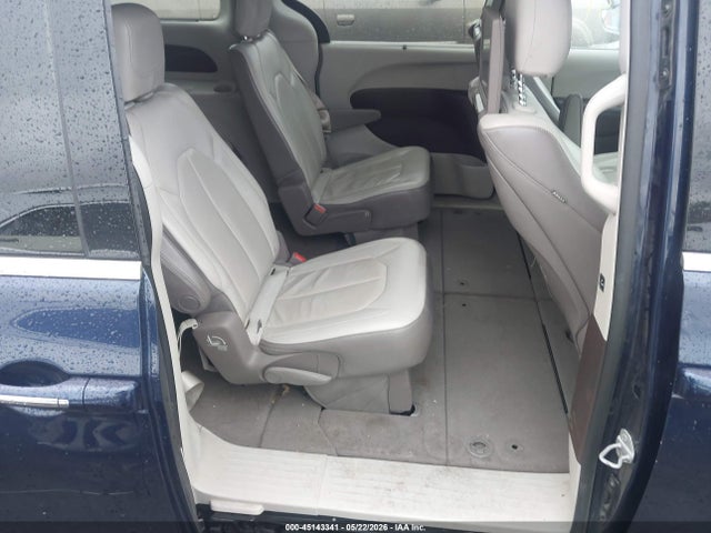 2017 Chrysler Pacifica Touring-l Plus მანქანა იყიდება აუქციონზე, vin: 2C4RC1EG8HR519213, აუქციონის ნომერი: 45143341
