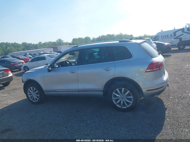 Продаж на аукціоні авто 2016 Volkswagen Touareg Vr6 Sport, vin: WVGEF9BP4GD008829, номер лоту: 45143352