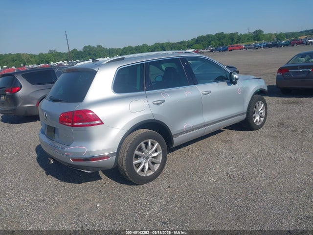 Продаж на аукціоні авто 2016 Volkswagen Touareg Vr6 Sport, vin: WVGEF9BP4GD008829, номер лоту: 45143352