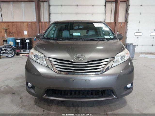 Aukcja sprzedaży 2017 Toyota Sienna Xle 7 Passenger, vin: 5TDDZ3DC3HS175932, numer aukcji: 45143380