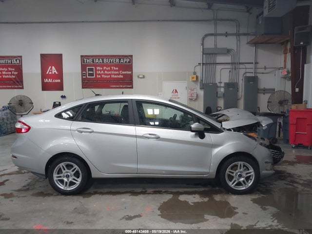 2019 Ford Fiesta Se მანქანა იყიდება აუქციონზე, vin: 3FADP4BJ7KM161252, აუქციონის ნომერი: 45143408