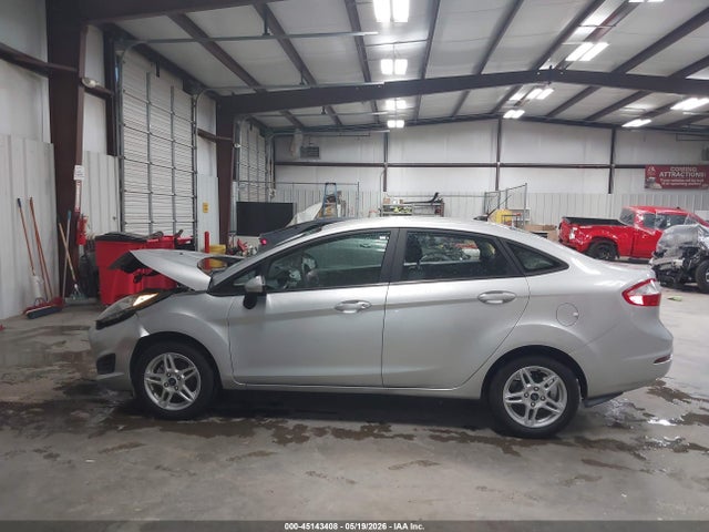 2019 Ford Fiesta Se მანქანა იყიდება აუქციონზე, vin: 3FADP4BJ7KM161252, აუქციონის ნომერი: 45143408