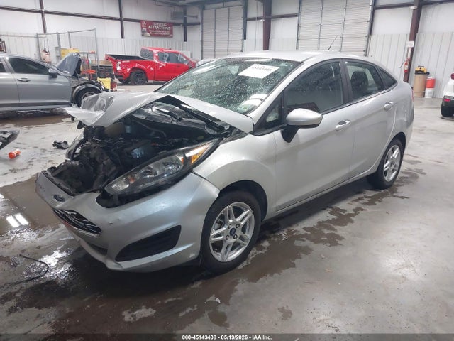 2019 Ford Fiesta Se მანქანა იყიდება აუქციონზე, vin: 3FADP4BJ7KM161252, აუქციონის ნომერი: 45143408