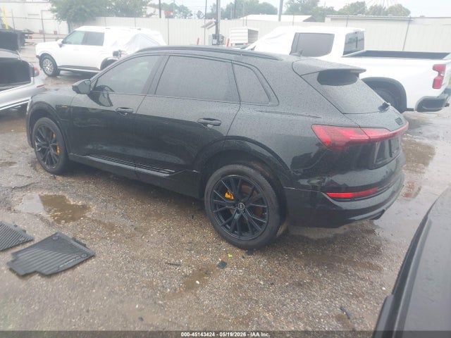 WA1VABGE7NB024334 Audi E-tron Chronos Quattro