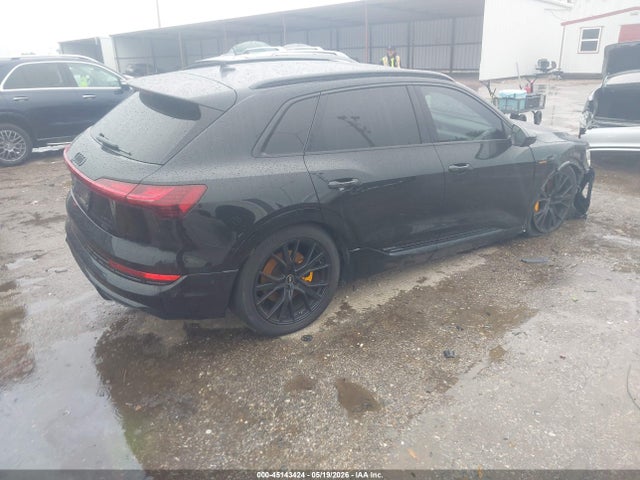 WA1VABGE7NB024334 Audi E-tron Chronos Quattro
