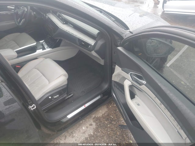WA1VABGE7NB024334 Audi E-tron Chronos Quattro