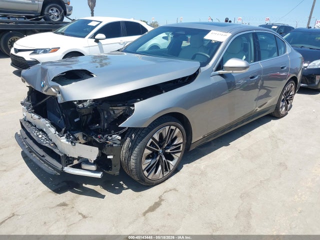 BMW 530I 2024 WBA43FJ07RCR24518 Image 2