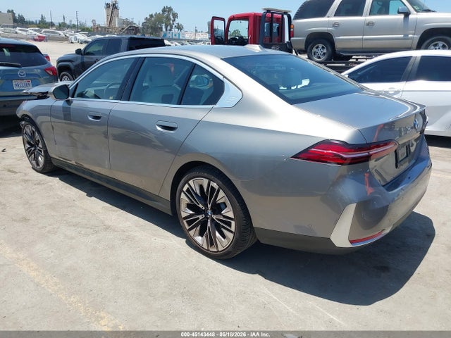 BMW 530I 2024 WBA43FJ07RCR24518 Image 3
