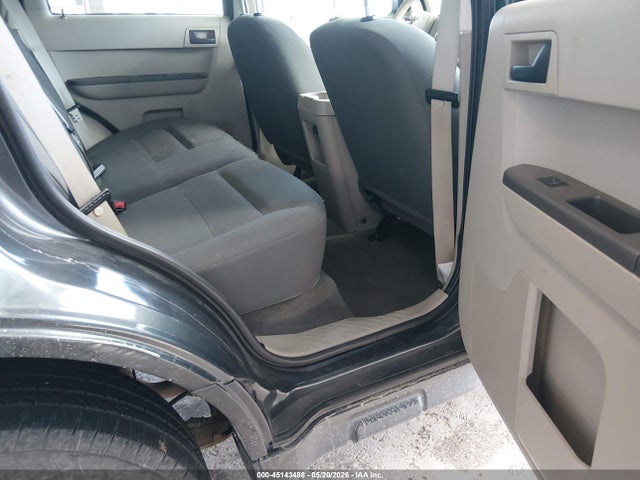 45143488 :رقم المزاد ، 1FMCU02Z68KA21900 vin ، 2008 Ford Escape Xls/xls Manual مزاد بيع