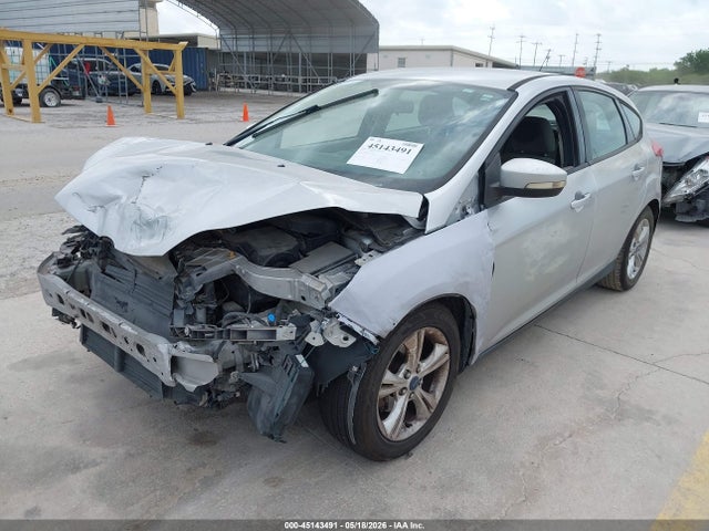 Ford FOCUS SE 2014 1FADP3K21EL231496 Image 2