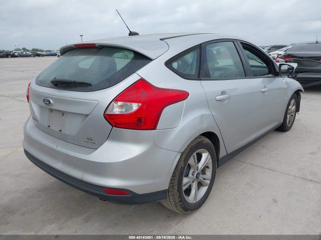 Ford FOCUS SE 2014 1FADP3K21EL231496 Image 4