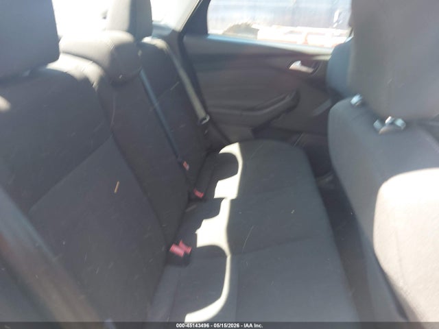 45143496 :رقم المزاد ، 1FADP3F23GL201185 vin ، 2016 Ford Focus Se مزاد بيع