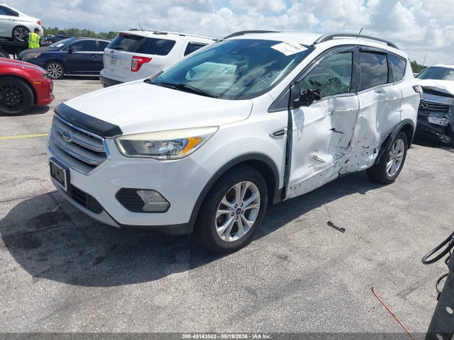 Продаж на аукціоні авто 2018 Ford Escape Se, vin: 1FMCU0GD4JUA79432, номер лоту: 45143503