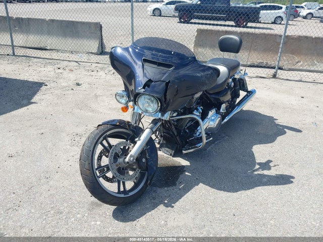 Harley-Davidson FLHX 2019 1HD1KBC16KB624809 Image 2