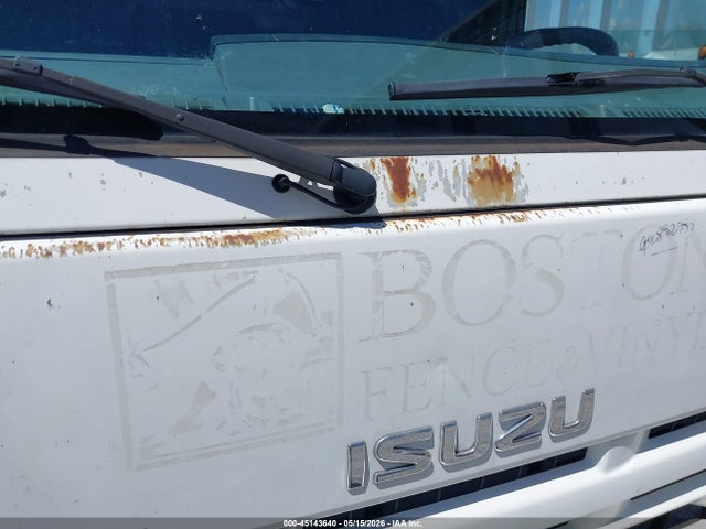 45143640 :رقم المزاد ، 54DB4W1B5CS802631 vin ، 2012 Isuzu Npr مزاد بيع