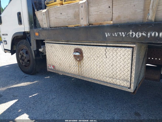 45143640 :رقم المزاد ، 54DB4W1B5CS802631 vin ، 2012 Isuzu Npr مزاد بيع