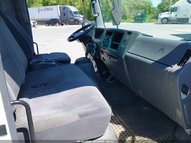 45143640 :رقم المزاد ، 54DB4W1B5CS802631 vin ، 2012 Isuzu Npr مزاد بيع