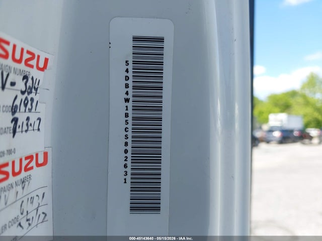 45143640 :رقم المزاد ، 54DB4W1B5CS802631 vin ، 2012 Isuzu Npr مزاد بيع