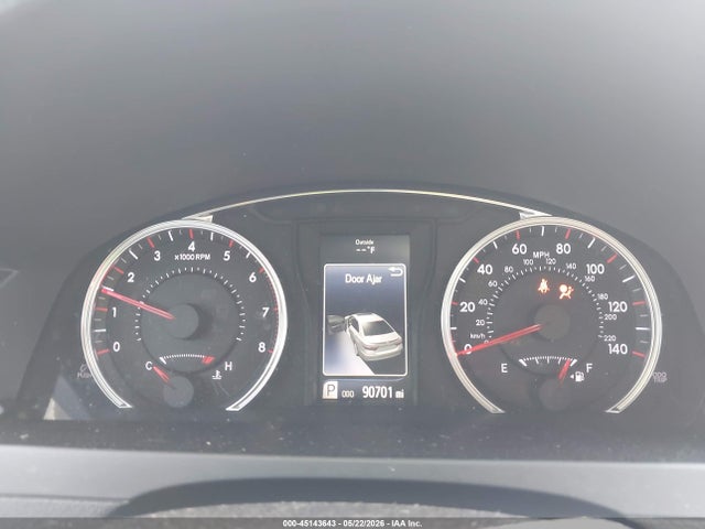 45143643 :رقم المزاد ، 4T1BF1FK5HU806843 vin ، 2017 Toyota Camry Se مزاد بيع
