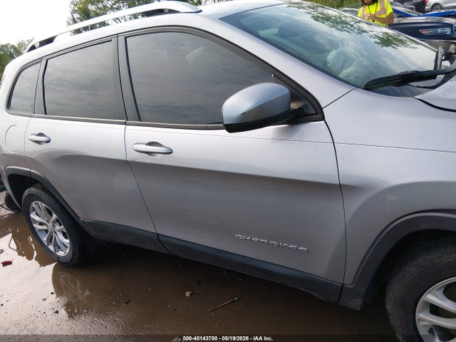 2021 Jeep Cherokee Latitude Fwd მანქანა იყიდება აუქციონზე, vin: 1C4PJLCB0MD199690, აუქციონის ნომერი: 45143700