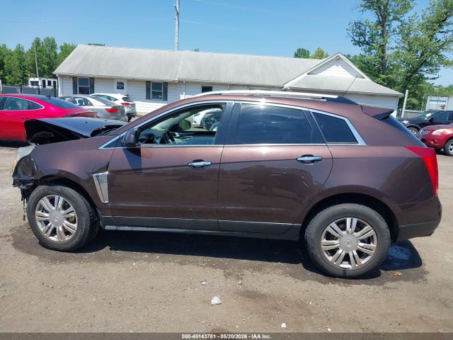 45143781 :رقم المزاد ، 3GYFNBE31FS562270 vin ، 2015 Cadillac Srx Luxury Collection مزاد بيع