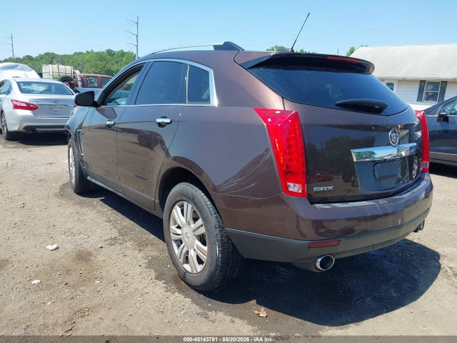 45143781 :رقم المزاد ، 3GYFNBE31FS562270 vin ، 2015 Cadillac Srx Luxury Collection مزاد بيع