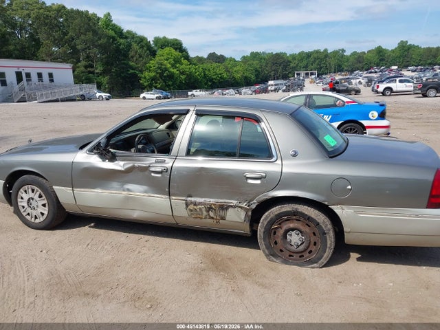 Aukcja sprzedaży 2004 Mercury Grand Marquis Gs, vin: 2MEFM74W24X688241, numer aukcji: 45143819