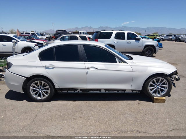 BMW 320i 2017 WBA8E1G31HNU18508 Image 14