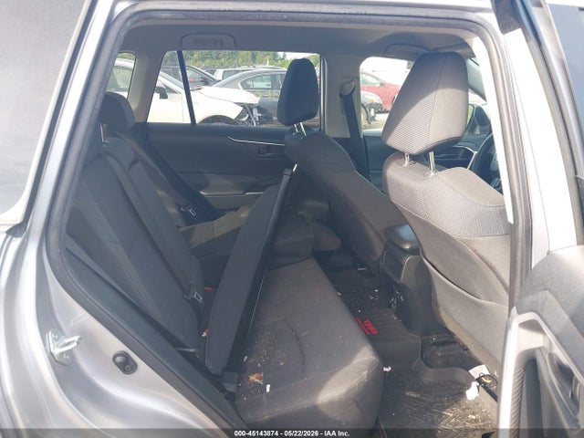 Toyota RAV4 LE 2020 JTMG1RFV1LD051409 Image 8