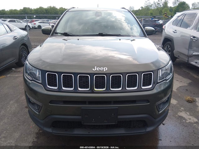 2018 Jeep Compass Latitude 4x4 მანქანა იყიდება აუქციონზე, vin: 3C4NJDBB5JT366825, აუქციონის ნომერი: 45143884
