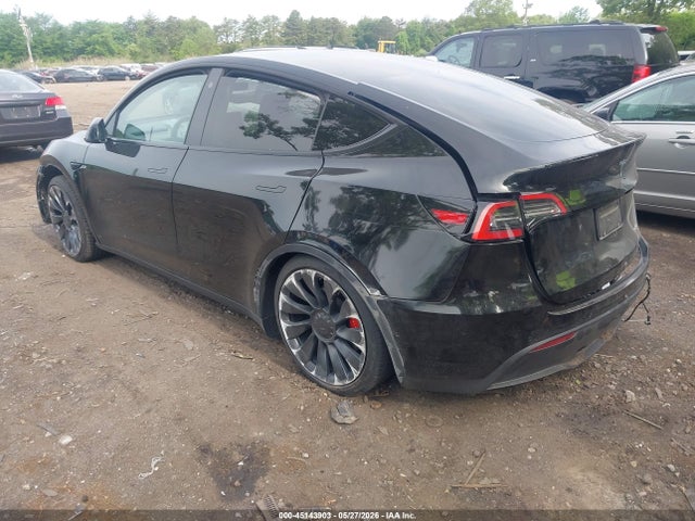 2021 Tesla Model Y Performance Dual Motor All-wheel Drive მანქანა იყიდება აუქციონზე, vin: 5YJYGDEF5MF252000, აუქციონის ნომერი: 45143903
