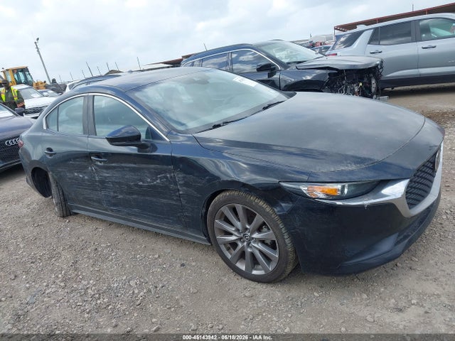 Продажа на аукционе авто 2021 Mazda Mazda3 Select, vin: JM1BPABL8M1320667, номер лота: 45143942
