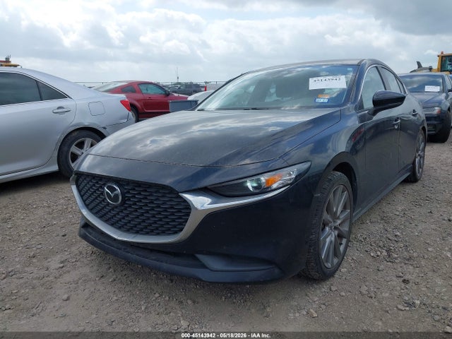 45143942 :رقم المزاد ، JM1BPABL8M1320667 vin ، 2021 Mazda Mazda3 Select مزاد بيع